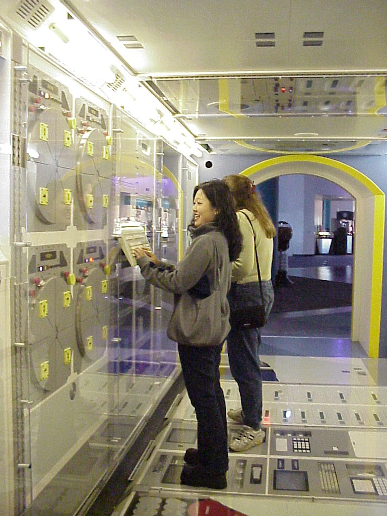 Mvc-500x.jpg (286647 bytes)