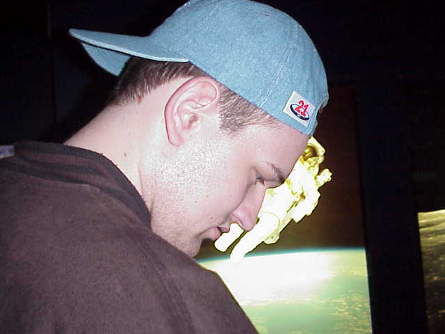 Mvc-542s.jpg (24544 bytes)